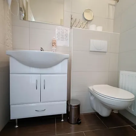 Malom-to Vendeghaz Gasthof 4*