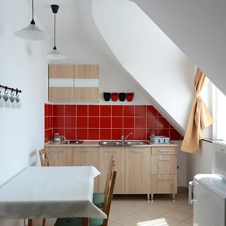 Malom-to Vendeghaz Gasthof