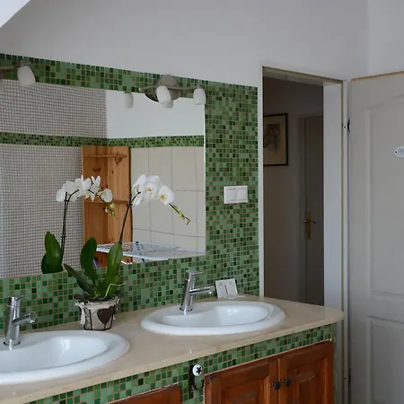 Malom-to Vendeghaz Gasthof