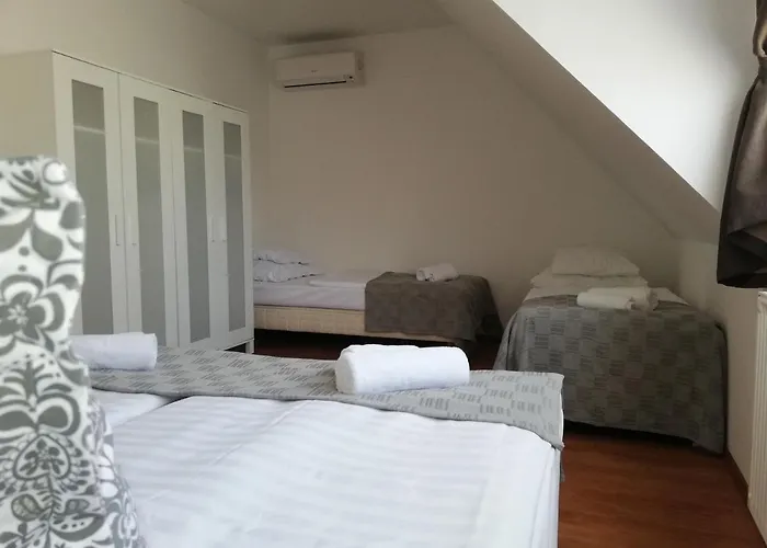 Malom-to Vendeghaz 4* Tapolca